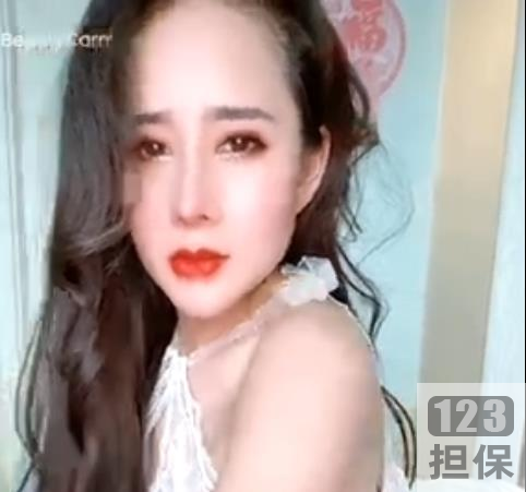 p站私人尤物尤秘书《美宝儿》资源合集