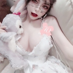 推特老牌清纯网红《知一妹妹》怀旧合集