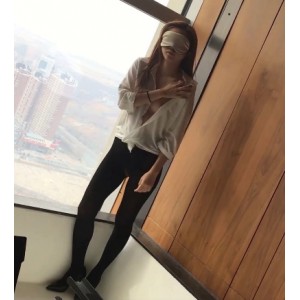 性感诱惑！双部黑丝裤袜，高清画质，仅1.3G！