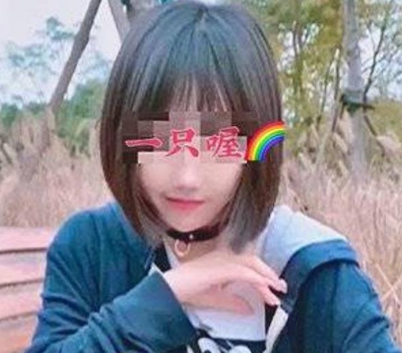 超萌妹子抖音网红，80W粉丝，某推推荐