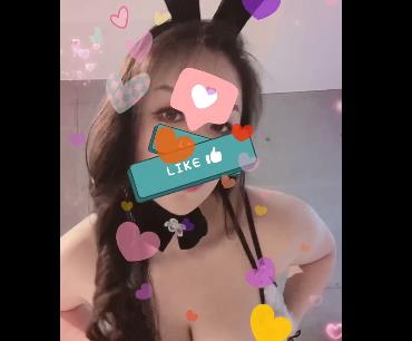 OnlyFans：风韵犹存的巨R熟女yoshika，白皙胖臀私拍100v-3.6g