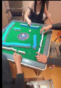 海角系列之《寝取1》合集，作者自拍，10部作品，时长50分钟，剧情扑朔迷离，团建娇妻题材