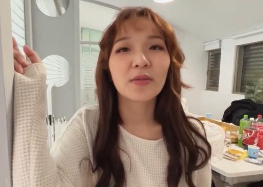 美女主动要求团建一敌十战斗壮观国语对白LU铁杆小姐姐三打一视频下载观看