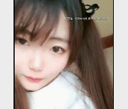 清纯新人小妮：双马尾颜值漂亮妹妹，跳奇怪玩具大黑牛