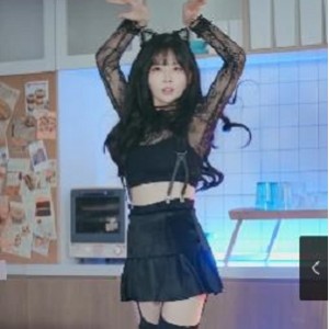 Kbj劲爆舞蹈PMV分屏视频集锦，活泼可爱的小奶瓶舞蹈推荐下载