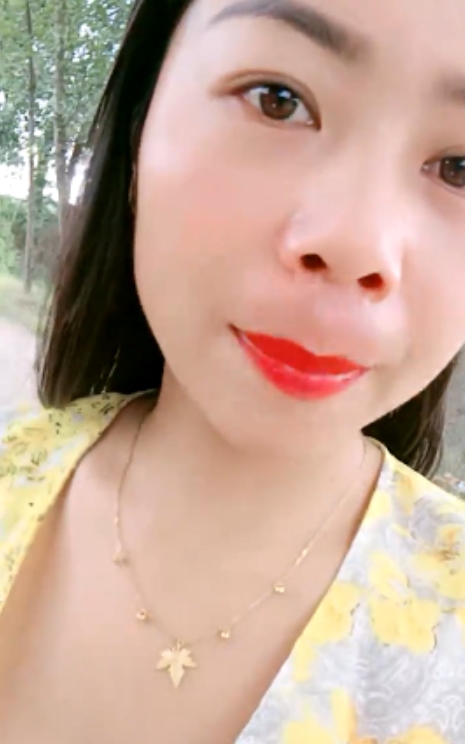 农村骚娘们狂野裸奔，跳弹狂震2.6G视频曝光