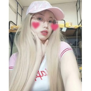 《Ashley的94p48v精彩视频：300MB福利引发热议》