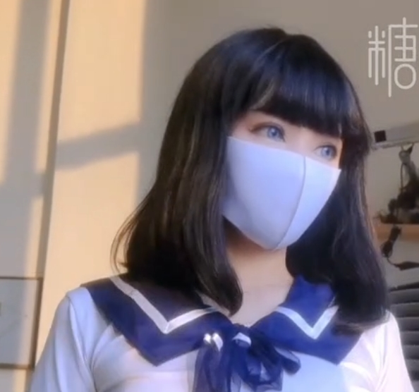 《某女学生的1小时403M水嫩多汁视频》