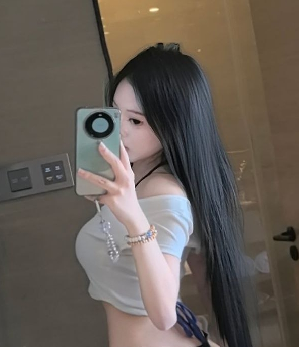 武汉情侣派对精彩瞬间视频合集，56个高清交互短片，尽享网黄银交魅力