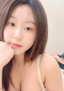 可爱搬运百度盘小妹子最新合集1V558M，扣出不明液体