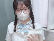 汌汌眼镜嫩妹50V30G合集：清新可爱大胆魅力！