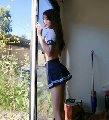 P站高颜值浮力姬NicoLove28V8.83G战况激烈