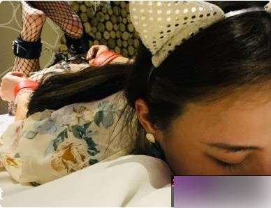 13部909MB女神林依婷瑜伽合集太诱惑