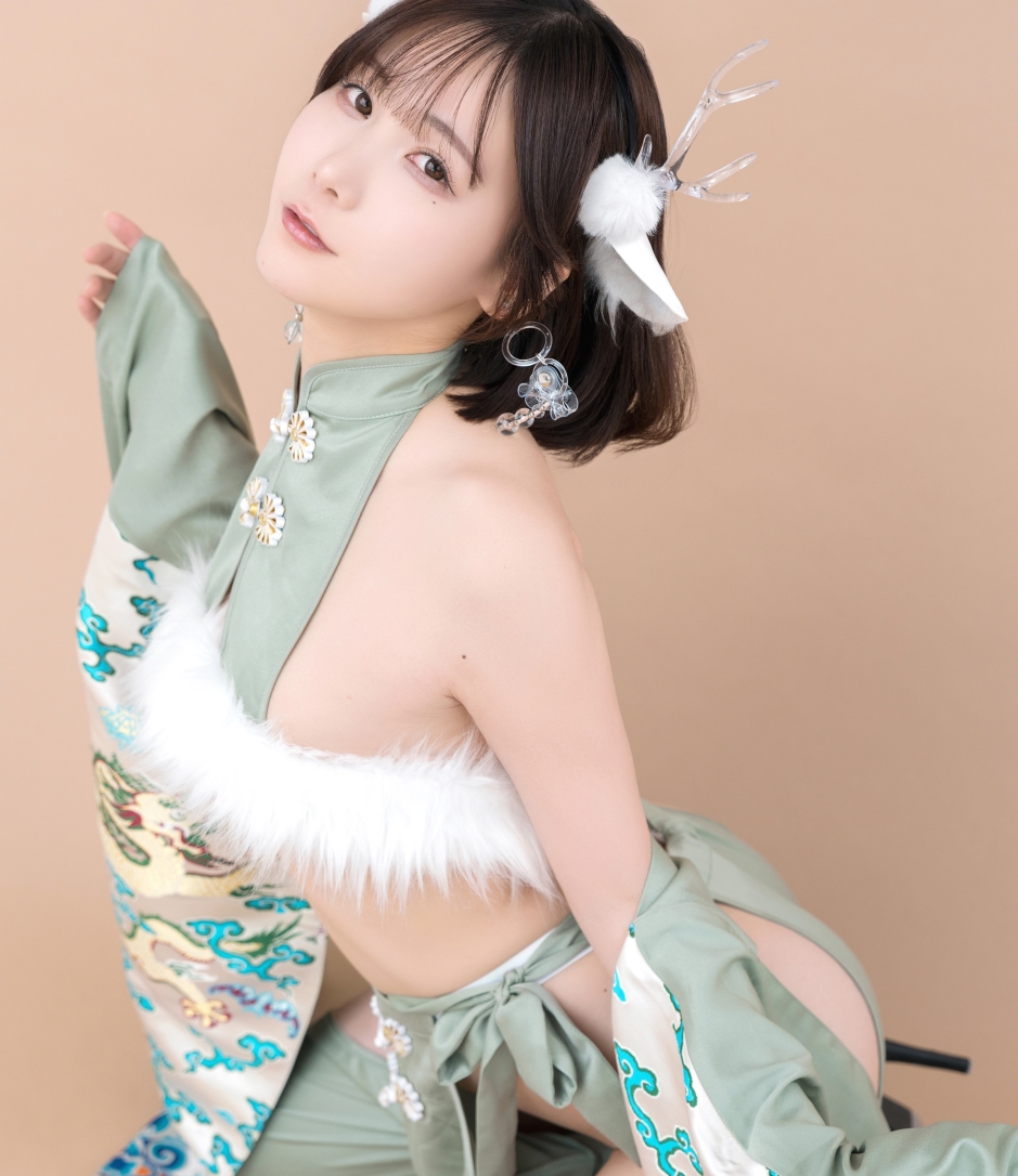 1.92G肯研作品视频合集6部Fantia太骚了