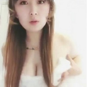 合集白白兔快手主播50V776M热辣