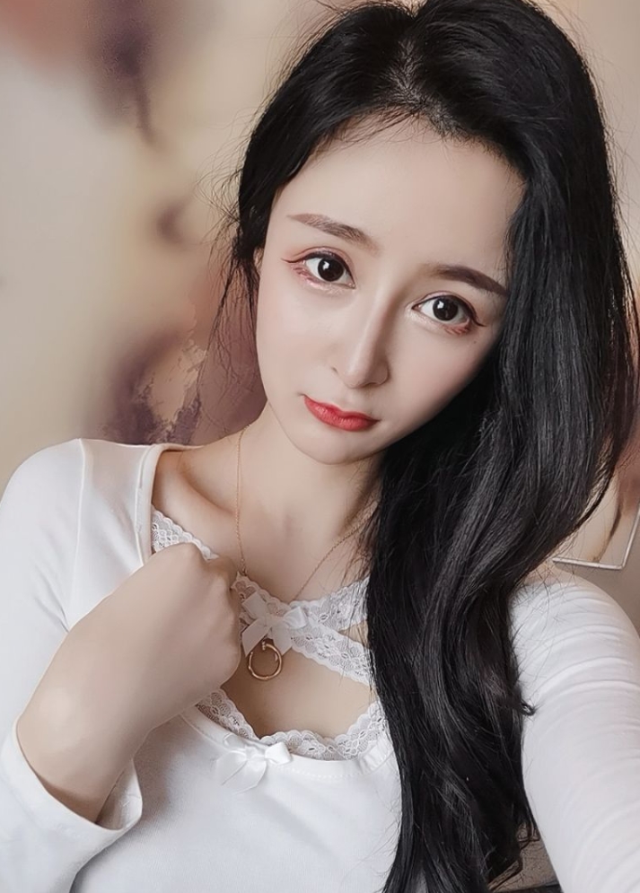 蔓CC私拍20部1.86G推特热辣合集