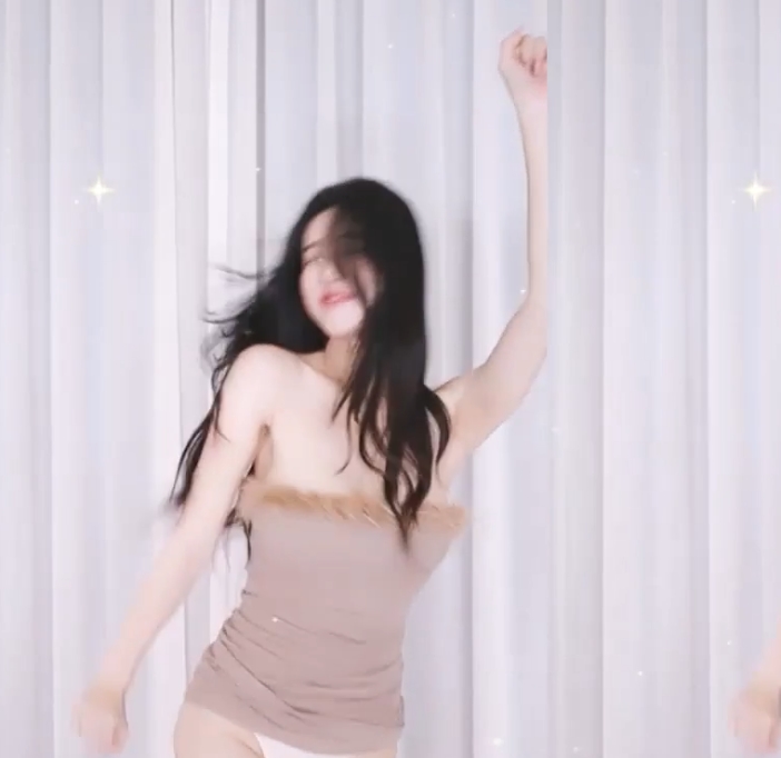 私拍智仁品相绝佳19.7G熊猫团合集75部