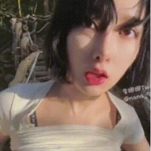 FansOne李娜娜户外互动1部480MB激荡