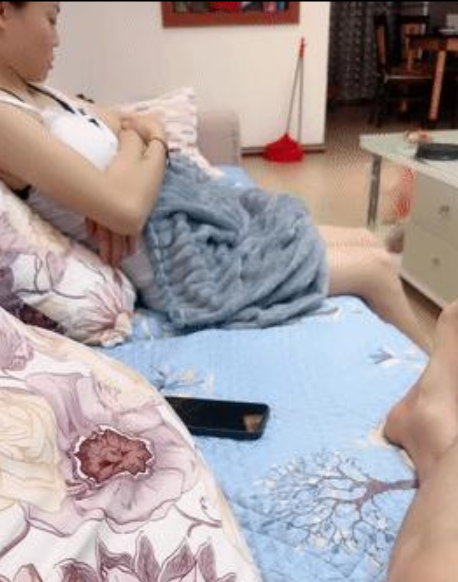 探花小表妹真实录制合集84部1.8T超润