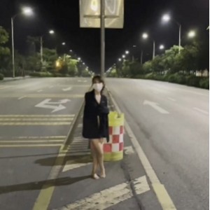 百度盘极限户外展示最新合集72部8G，包含商场、马路、餐厅、公园等场景