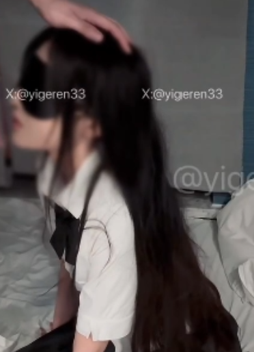 推特一个ren美腿妻子绿帽视频89部1.2G超值放送