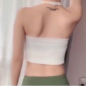 快手三倍快乐绝密珍藏14部后背摇扭臀三屏剪辑9G