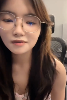 困直播间太狂野了6.72G多人游视频10部