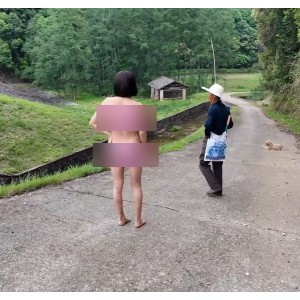 推特cikaimoon铁轨诱惑15部1.15G珍藏版