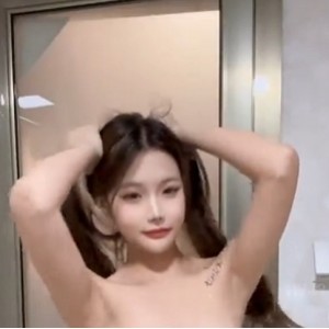 推特小屁mimi绝版私密视频合集补档889m