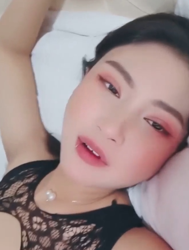 劲爆大啾啾推特户外车阵三人游合集92部102G