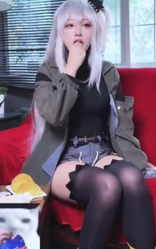 500M推特小樱土下座合集582P羞涩诱惑