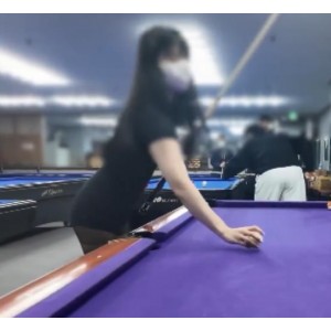 小野猫某房公共场所户外劲爆46V15.6G大胆互动