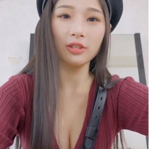 高颜值山峰美女JVID自拍146P+1V800MB太撩人