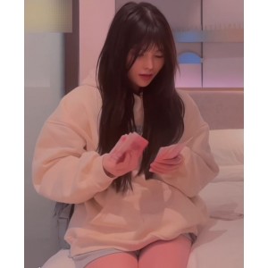 手机软件探花柒哥约白嫩邻家清纯女孩视频1部1.2G