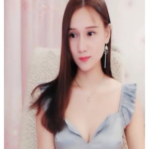 UT绿豆14部私密视频2G合集撩人至极