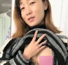 媳妇客厅口硬大棒老姐大罩杯也沦陷1V725M太感觉