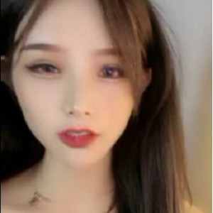 虎牙女神小鹿热辣果舞4V诱惑合集2.36G身材太顶
